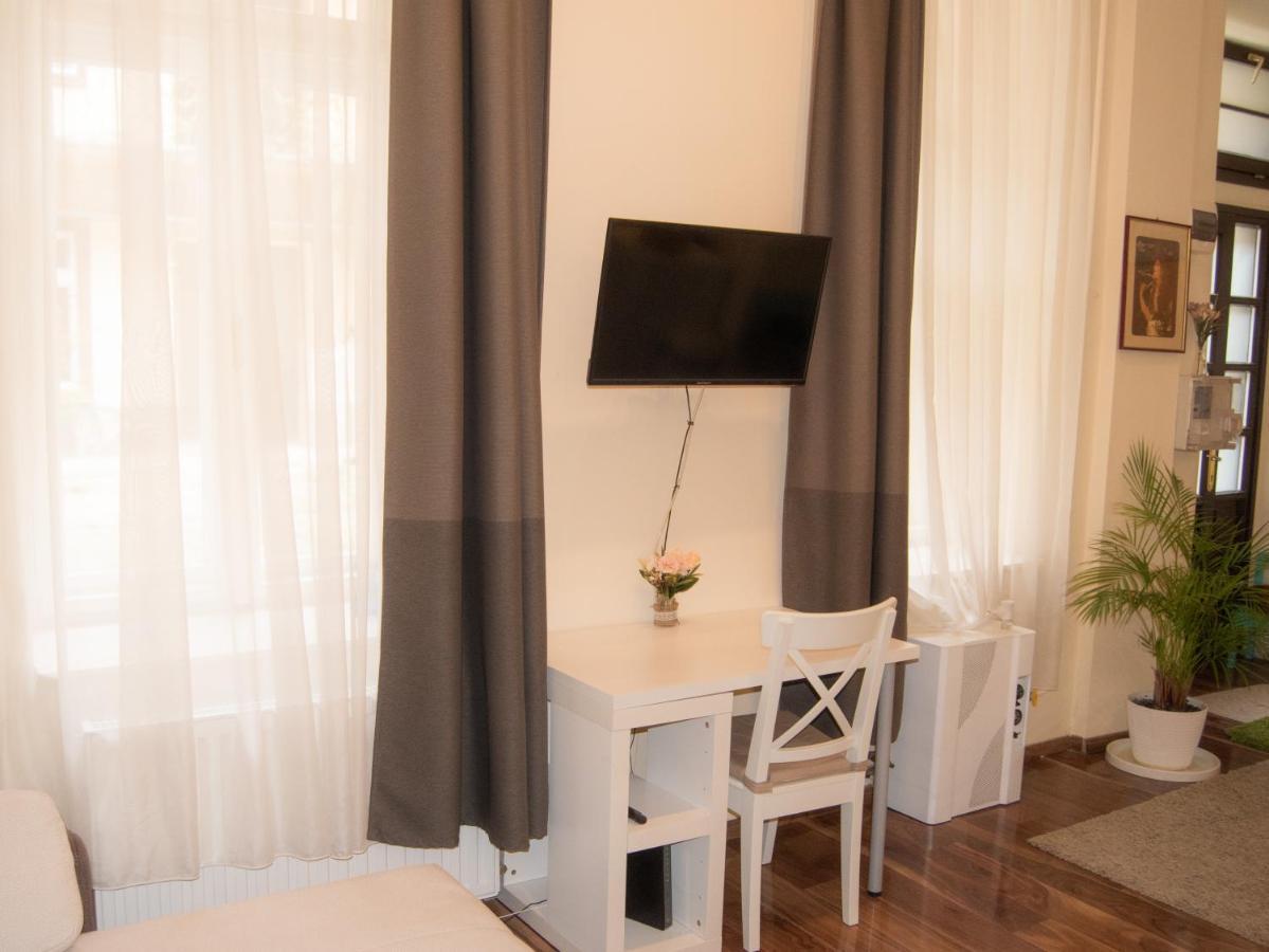 Broadway City Center, Fully Equipped, 4 Person Budapest Bagian luar foto