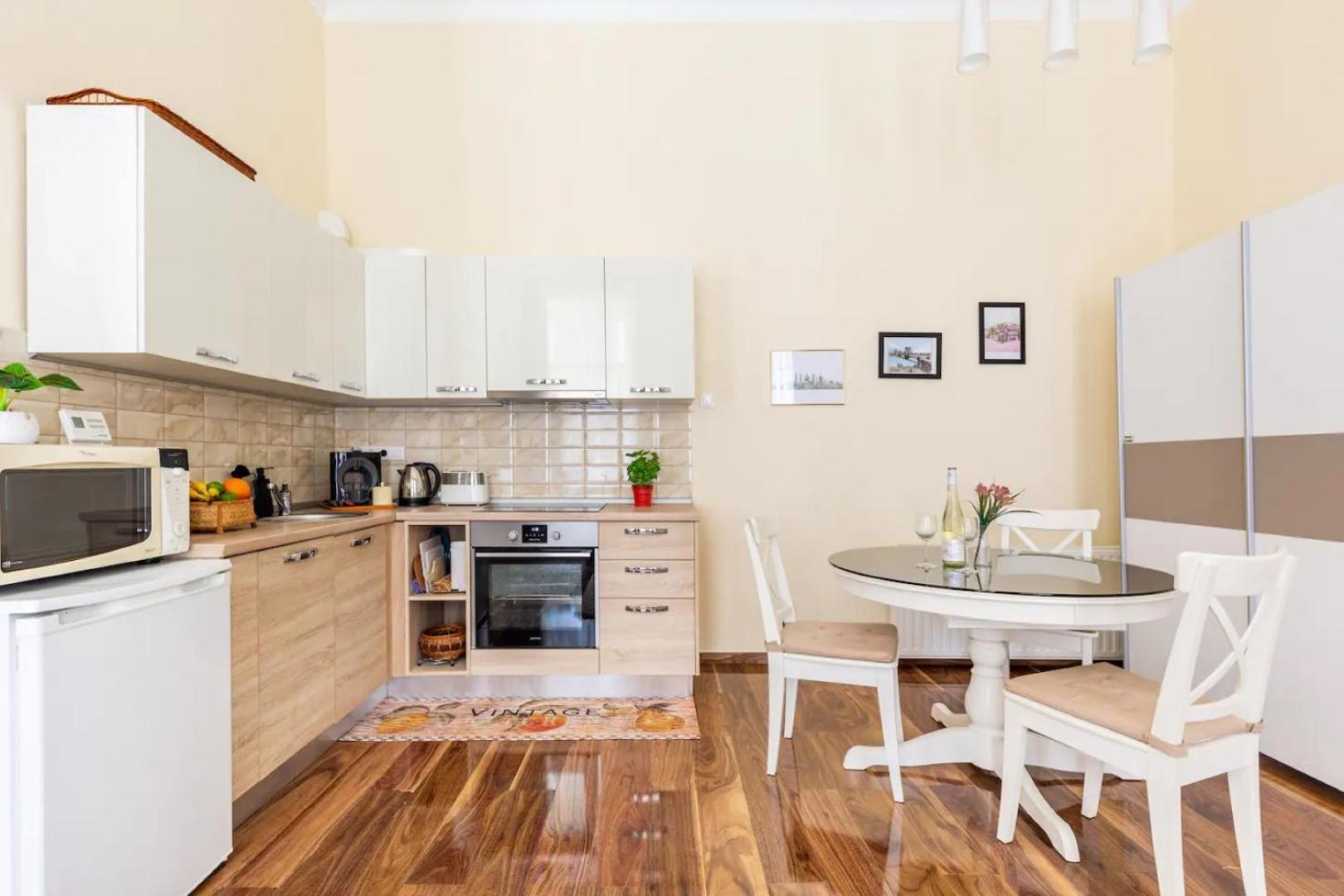 Broadway City Center, Fully Equipped, 4 Person Budapest Bagian luar foto